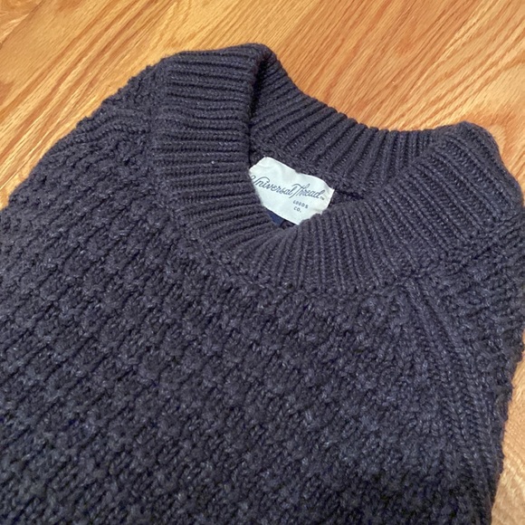 Universal Thread Sweater - Picture 2 of 7